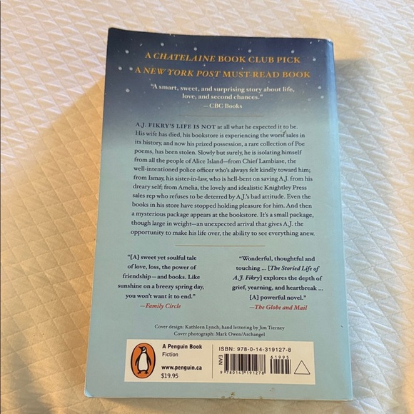 The Storied Life of A.J. Fikry by Gabrielle Zevin - Black Cover - Picture 2 of 5